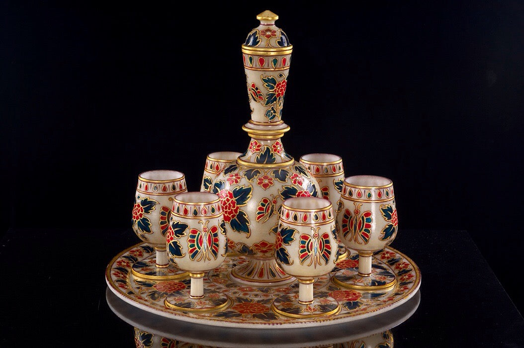 Sophisticated Marble Cup Set